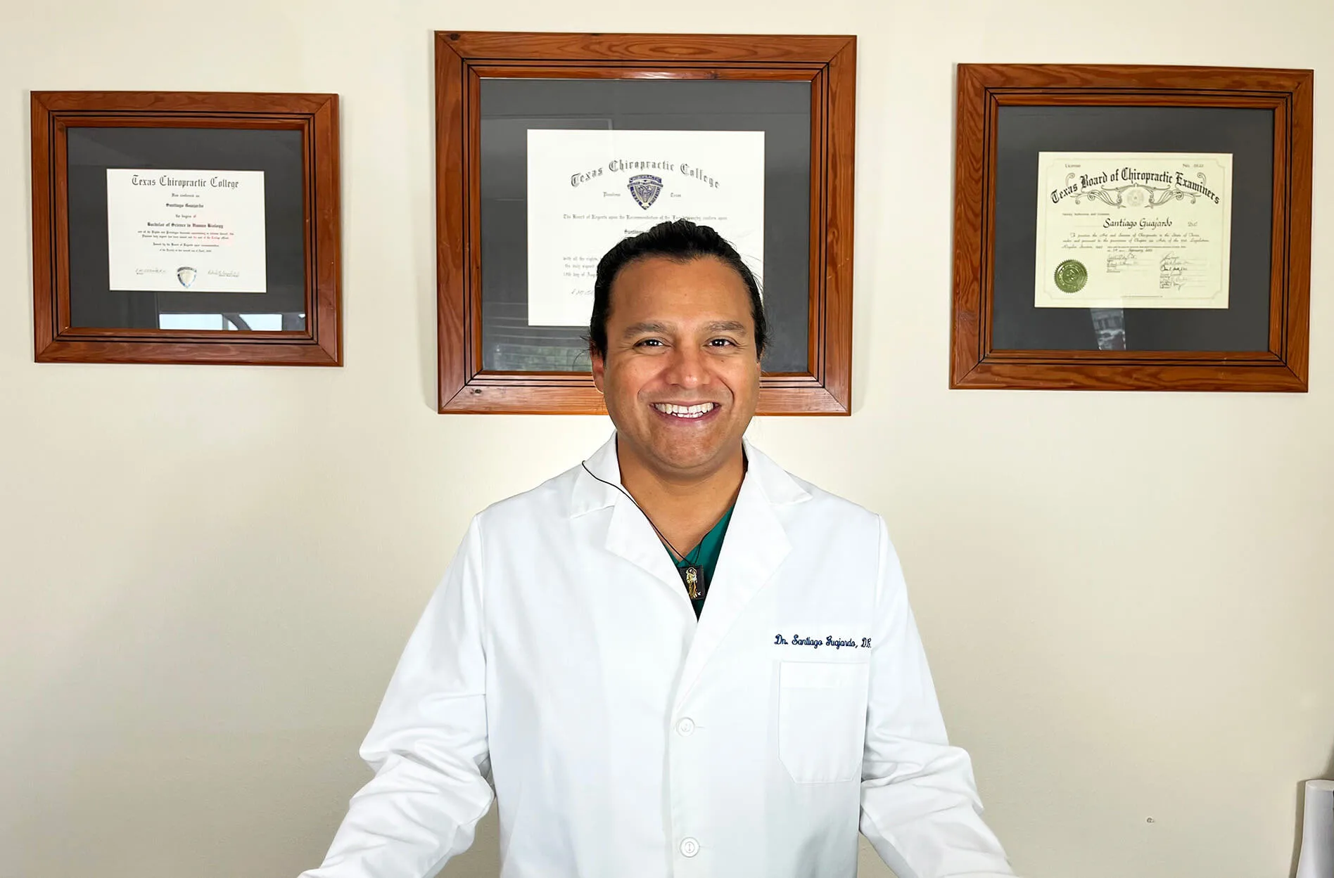Dr. Santiago Guajardo